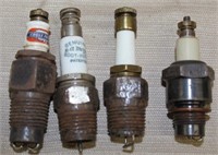 (4) spark plugs, "Cross Country Twin Power",