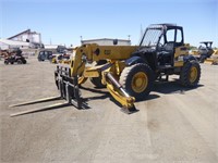 2004 Caterpillar TH560B Telescopic Reach Lift