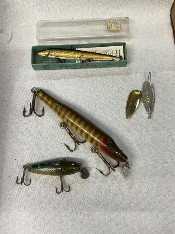 Fishing lures vintage CCB Garrett, CCB wooden,