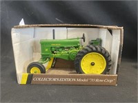 John Deere 70 Row-Crop tractor, collectors