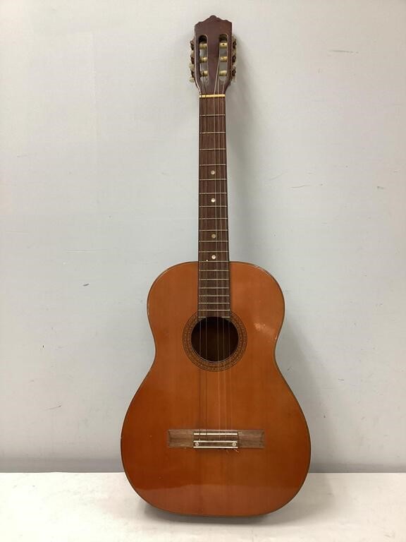 Vintage Acoustic Guitar