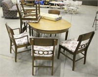 Dining Room Table w/(6) Chairs and (3) 12" Leaves