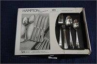 HAMPTON Signature Silverware Set Service for 8