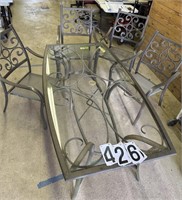 Patio table Glass-top w/4 chairs