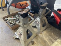 2 JACK STANDS - 3 TON