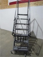 6' Rolling Step Ladder-