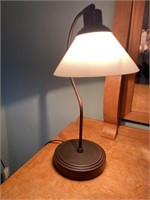 Table top lamp