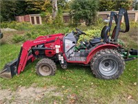 Mahindra Max 26XL Tractor w/ Loader
