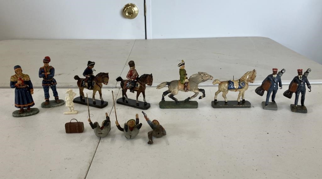 VTG Wood Soldiers Horses Germany Japan