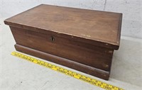 Early pine tool chest 24"14"9"