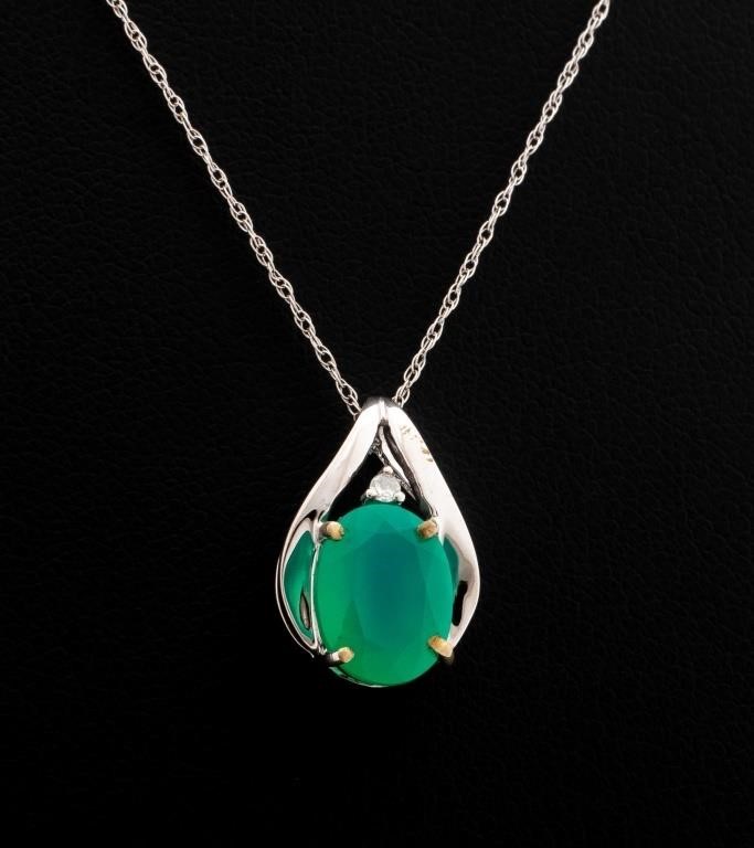 10K White Gold Green Quartz Pendant Necklace