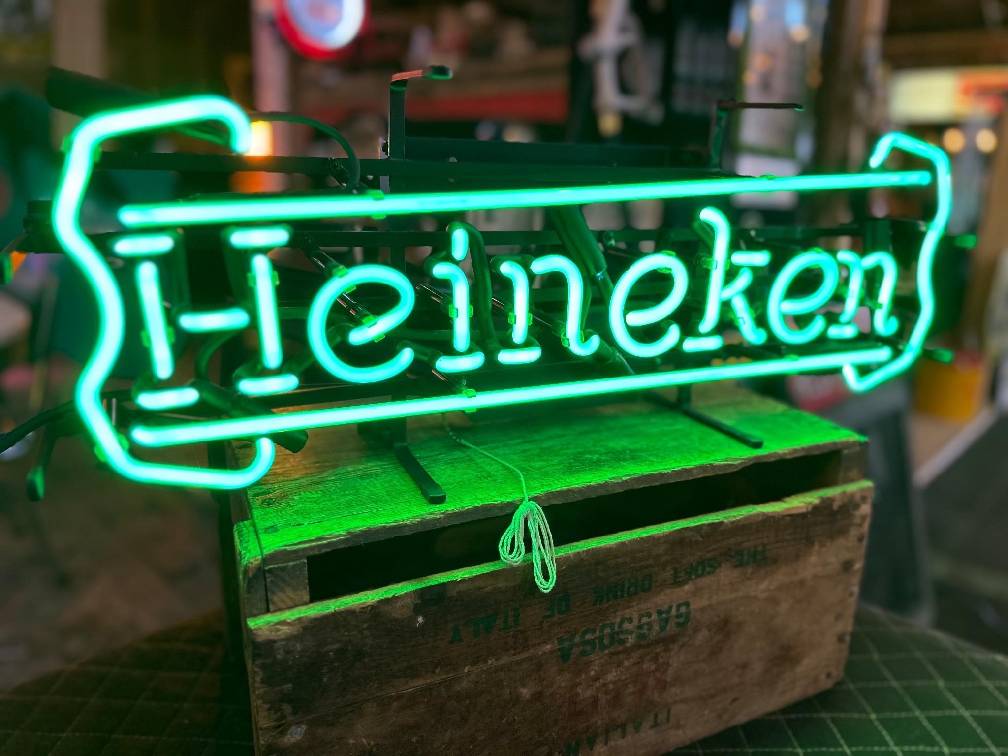 25 x 10” Heineken Neon Sign