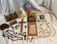 20 objets religieux, chapelets, crucifix,