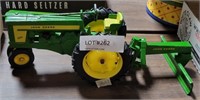 TOY 720 JOHN DEERE TRACTOR WITH GRADER