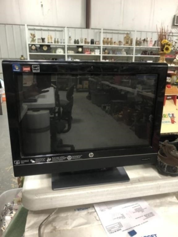 SMALL FLATSCREEN TV