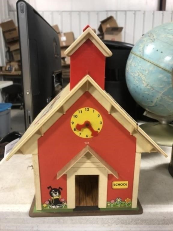 FISHER PRICE SCHOOL HOUSE