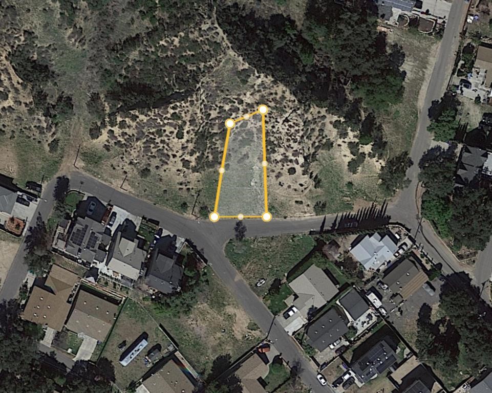 Vacant Lot in Val Verde Village, Close to Hollywood