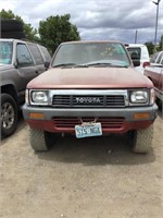 459791 - 1991 Toyota Pickup Burgundy