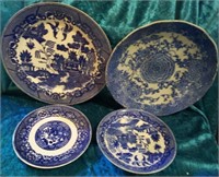 M - 4 PIECES VINTAGE BLUE & WHITE WARE (K47)