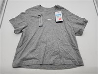 NEW Nike Kids T-Shirt - M