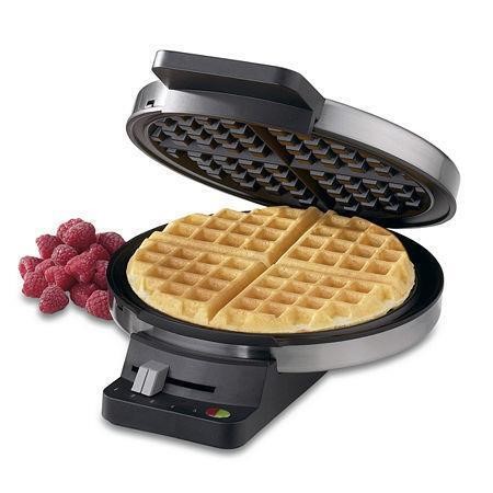 Classic 1000 W Round American Waffle Maker $30