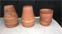 8 Large Clay Terracotta Planter Pots Y11C