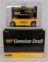 Rusty Wallace #2 Miller 1:16 s
Pit Wagon replica