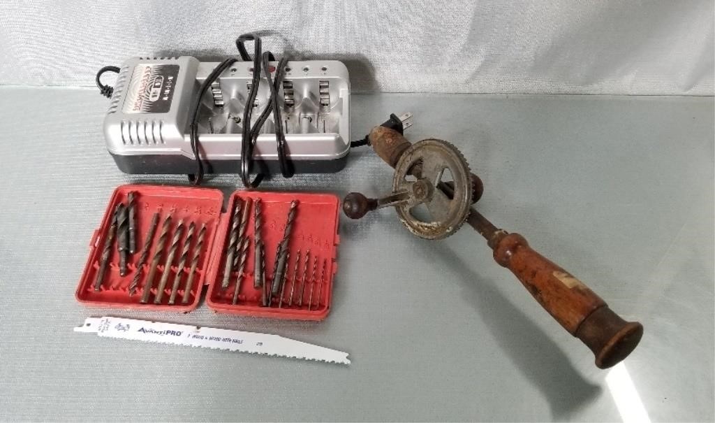 Vintage Egg Beater, Hand Drill, Drill Bits