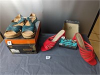 2 Pair of Womens Shoes- Sandals Size 8
