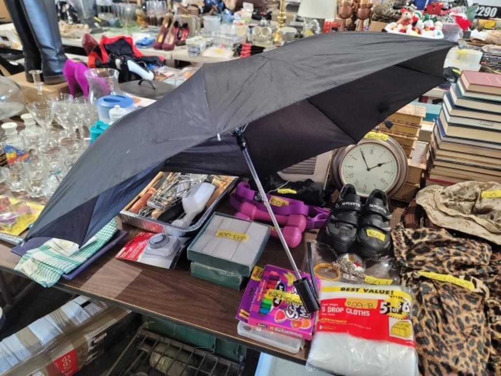 Handheld Black Umbrella