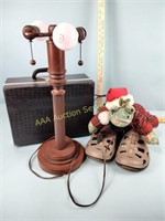 Table lamp, small luggage, shoes, miscellaneous