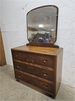 Walnut 3 drawer dresser with mirror 41"19"34"