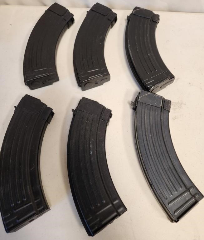 P - LOT OF 6 AMMO MAGS (Q32)