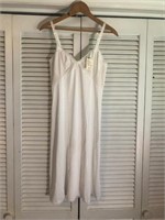 VINTAGE NOS SHADOWLINE SLIP DRESS SIZE 34