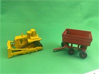 Hot wheels, bulldozer, Ertl grain wagon