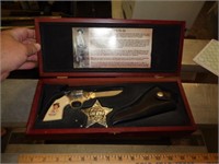 BILLY THE KID KNIFE, BADGE & HOLSTER