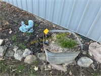 Steel Wheel, Metal Wash Tub, Lawn Decor