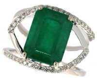 14kt Gold 5.19 ct Emerald & Diamond Ring