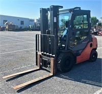 Toyota 5000lb Diesel Forklift