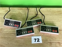 Lot of 4 NES Controllers