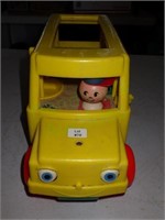 Fisher Price Popping Wiggly Eye School Bus