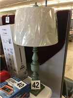 WOOD LOOK TABLE LAMP