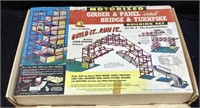 VTG. KENNER TOYS MOTORIZED GIRDER, PANEL BRIDGE &