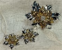 (2) Vintage Silver/Gold Christmas Poinsettia