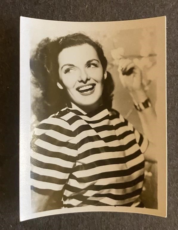 JANE RUSSEL: Antique Tobacco Card (1951)