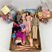 Tray- Barbie Dolls & Clothes