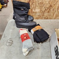 Size 11 Winter boots, Mens socks