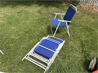 4 Foldable Lawn Chairs