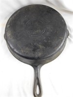 Griswold cast iron skillet No. 10, 716