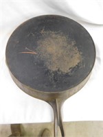 Wagner cast iron skillet, 12 A